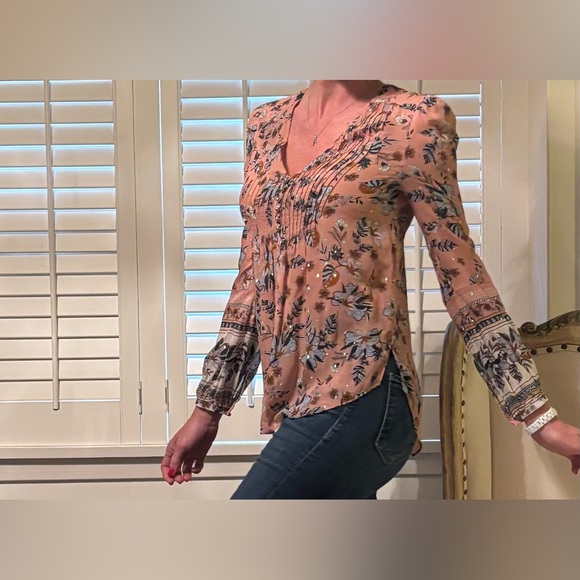 Veronica Beard long sleeve silk blouse - Picture 8 of 13